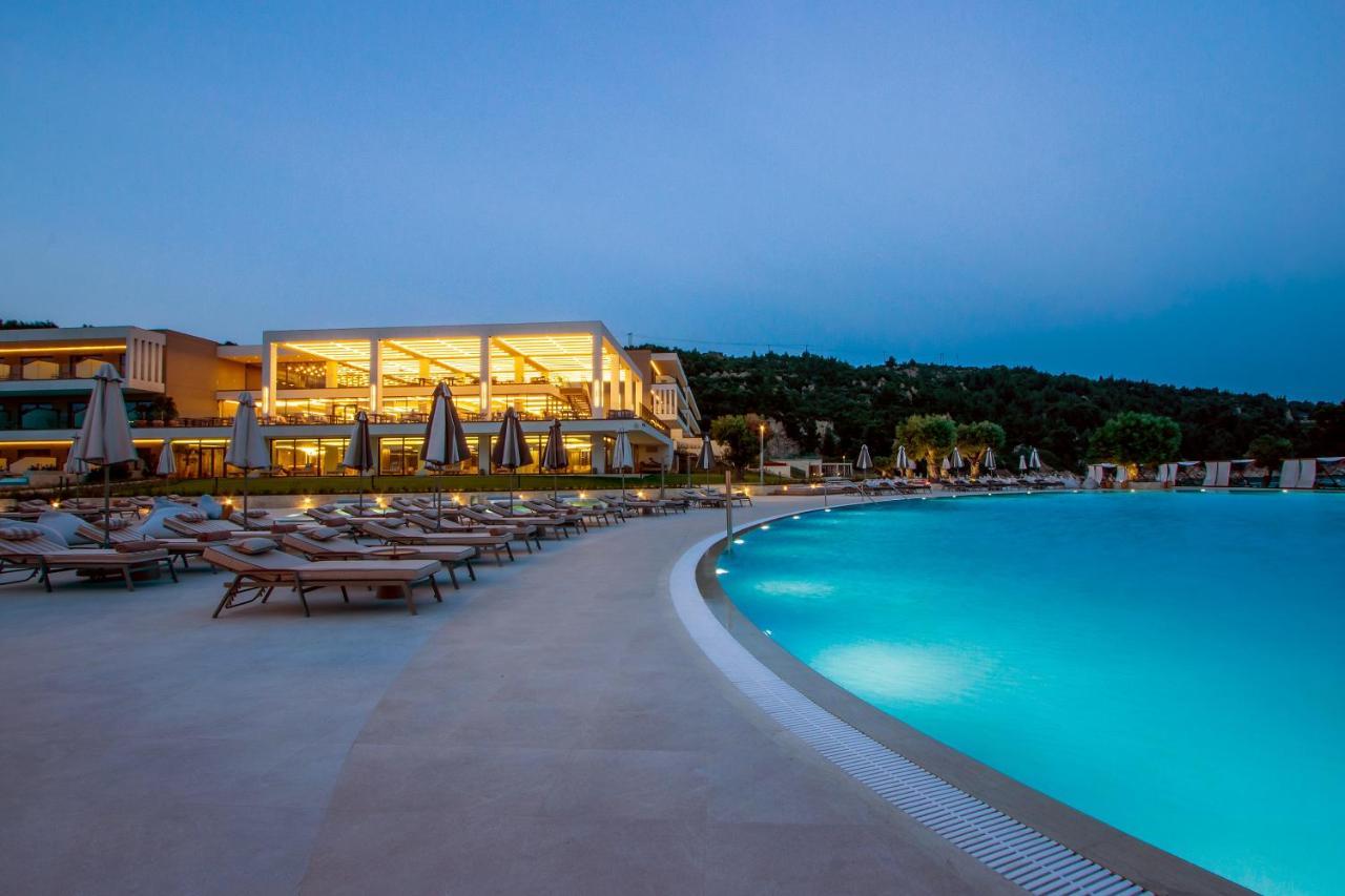 Ammoa Luxury Hotel & Spa Resort Nikiti  Exterior foto The hotel's main building