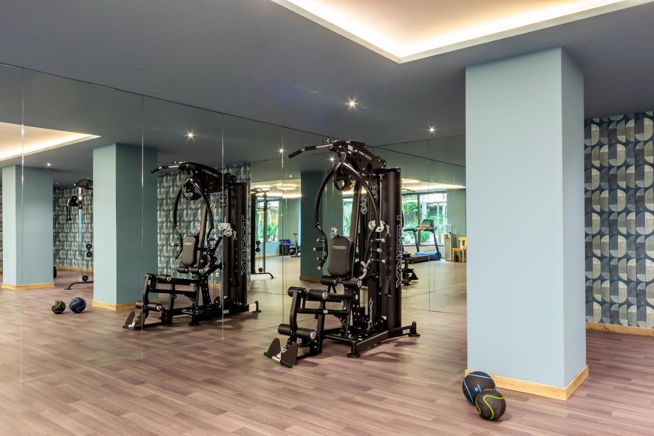 Ammoa Luxury Hotel & Spa Resort Nikiti  Exterior foto The gym at the hotel